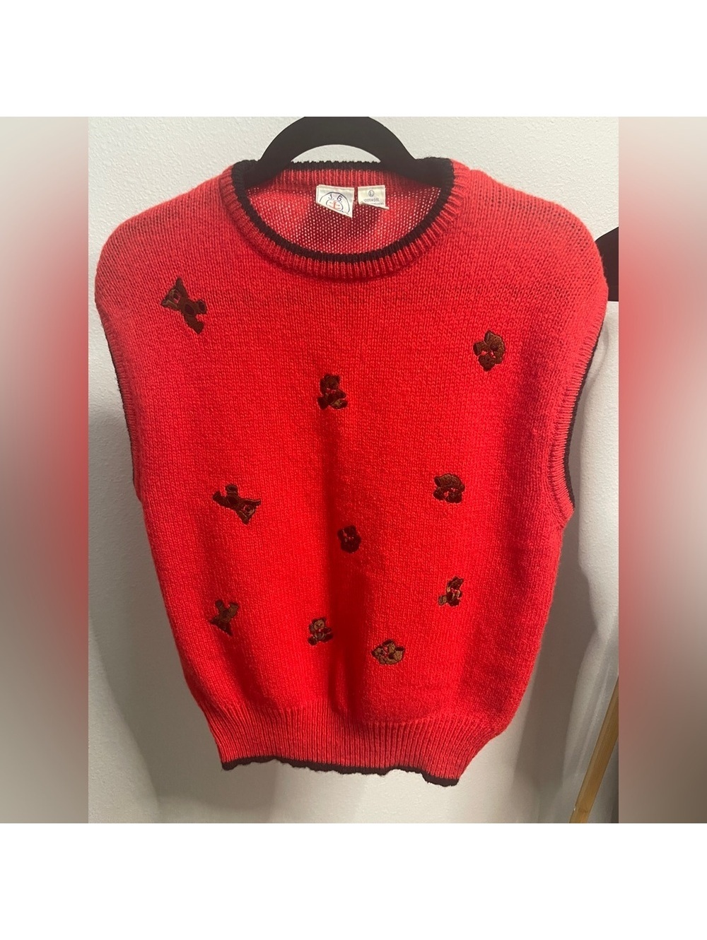 Vintage Red Wool Women's Sweater Vest with bears